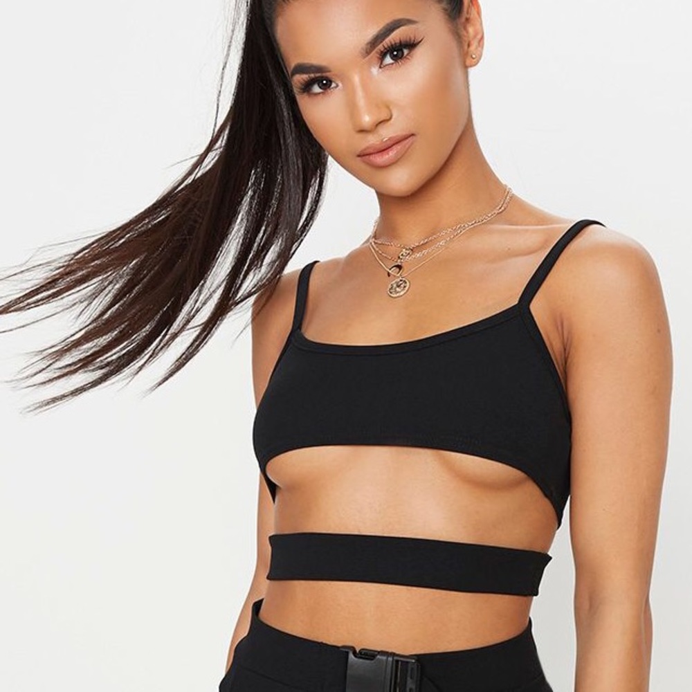 PrettyLittleThing “Alexia” Cut Out Crop Top